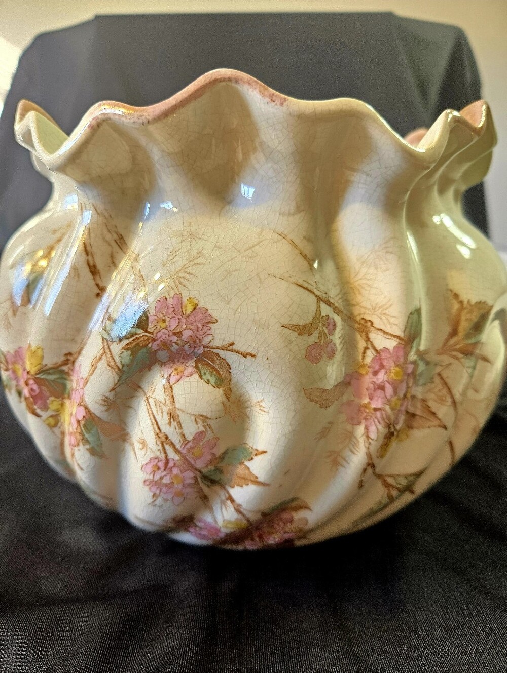VTG Bretby Art Pottery Victorian Floral SwirlCachepot Planter Jardiniere England